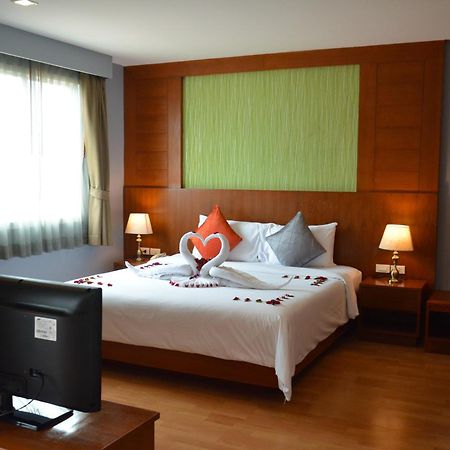 Elite Suites Patong By Bauman Residence Ngoại thất bức ảnh